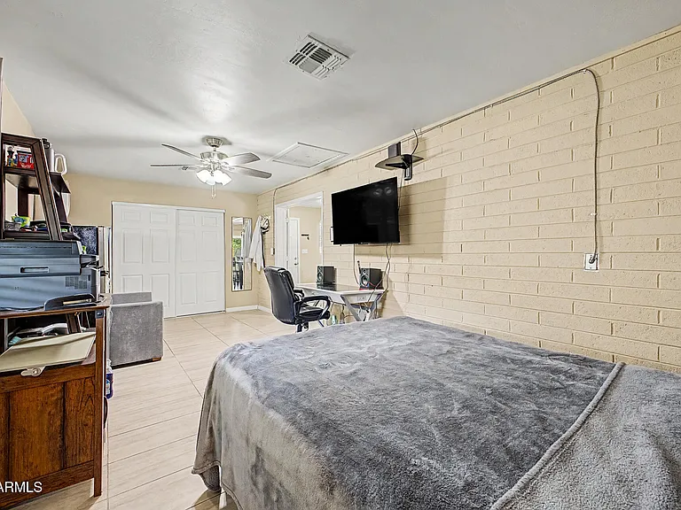 515 E Vista Del Cerro Dr — Photo 22