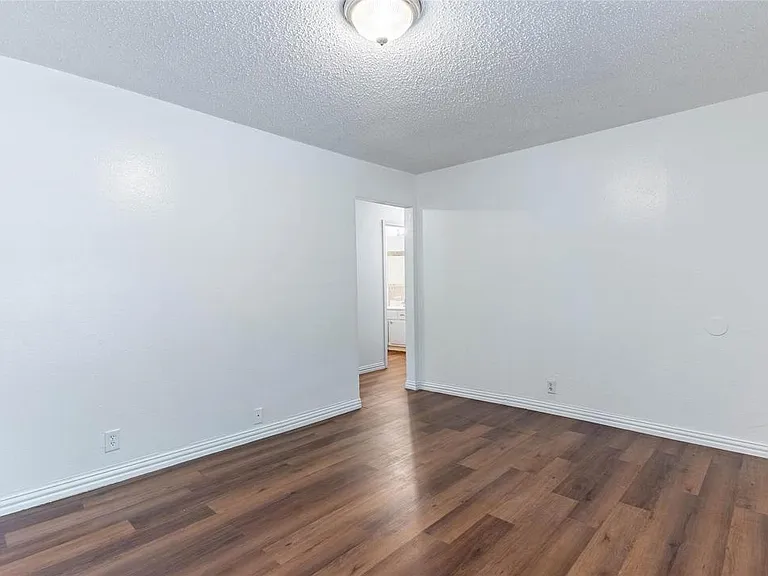 1115 S Frances St — Photo 7