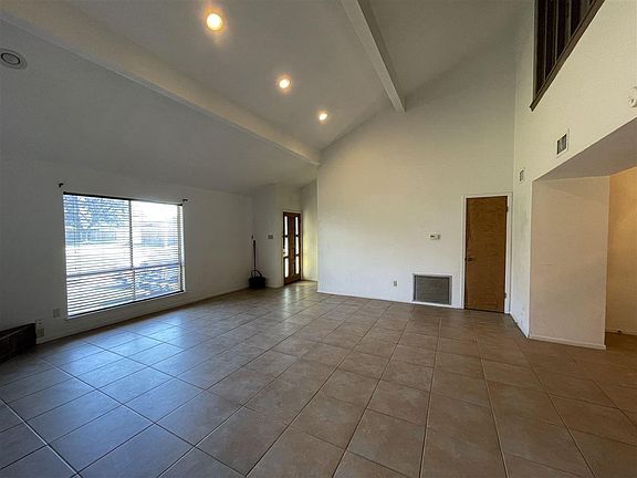3rd image of 8256 Heartfield Ln