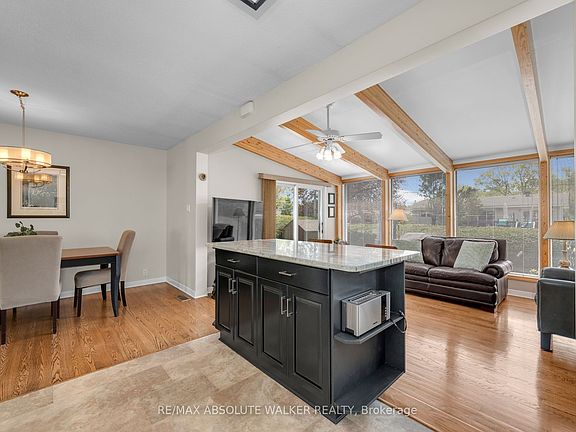 4th image of 5 Herrington Ct