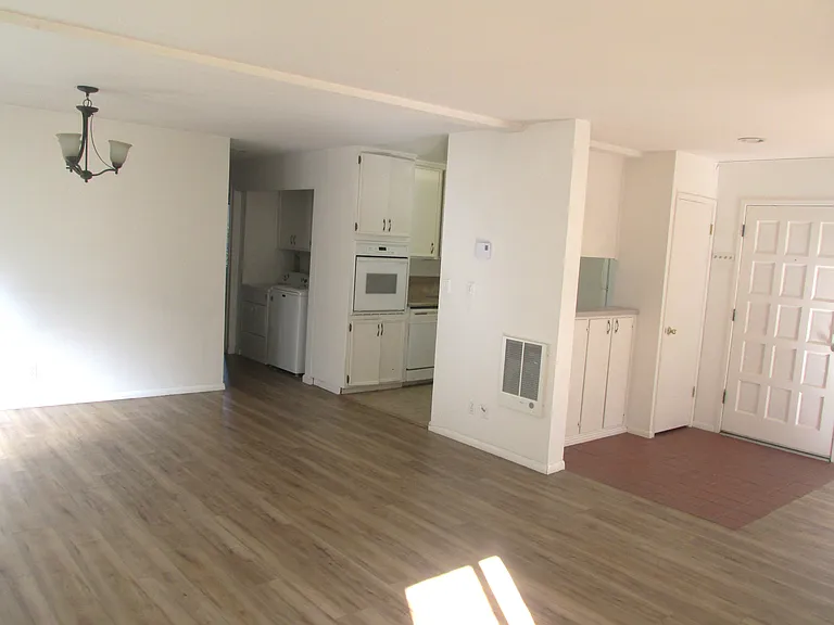 570 Peach St #26 — Photo 35
