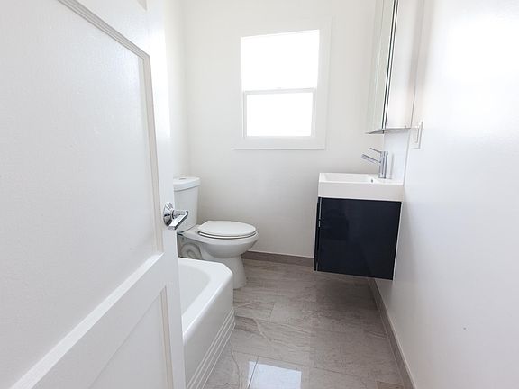 2nd image of 1114 N Gardner St APT 1