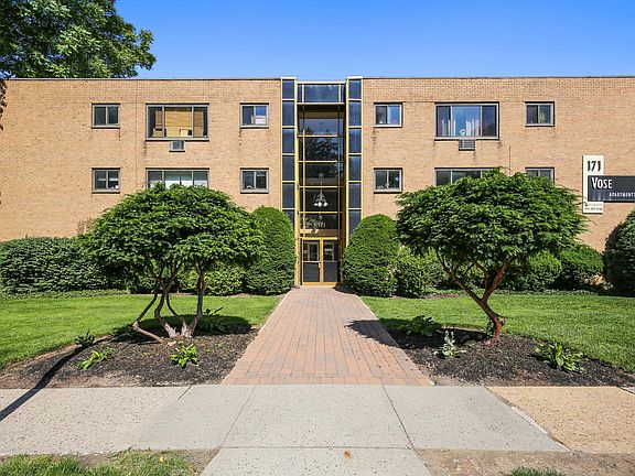 3rd image of 177 Vose Ave #2B