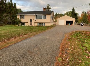 197 Mountain Rd, Arundel, ME 04046