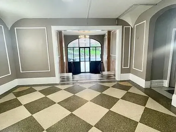 132 North Arlington Ave, 132 N Arlington Ave APT 305, East Orange, NJ 07017