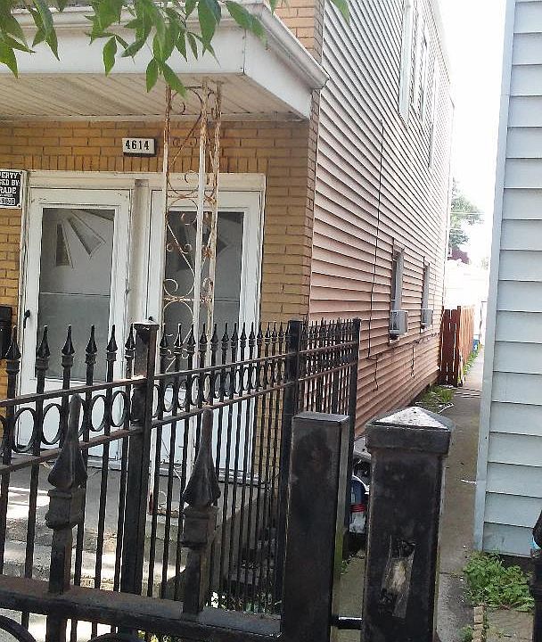 2nd image of 4614 S California Ave