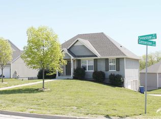 2202 Gennessee Ct, Lawrence, KS 66044