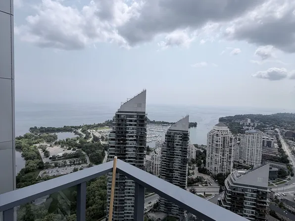 2220 Lakeshore Ave, Toronto, ON