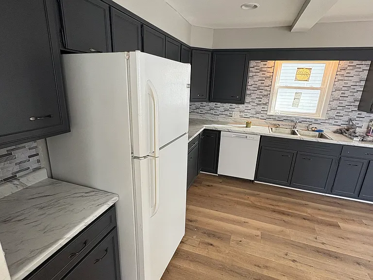 424 S Jameson Ave — Photo 6