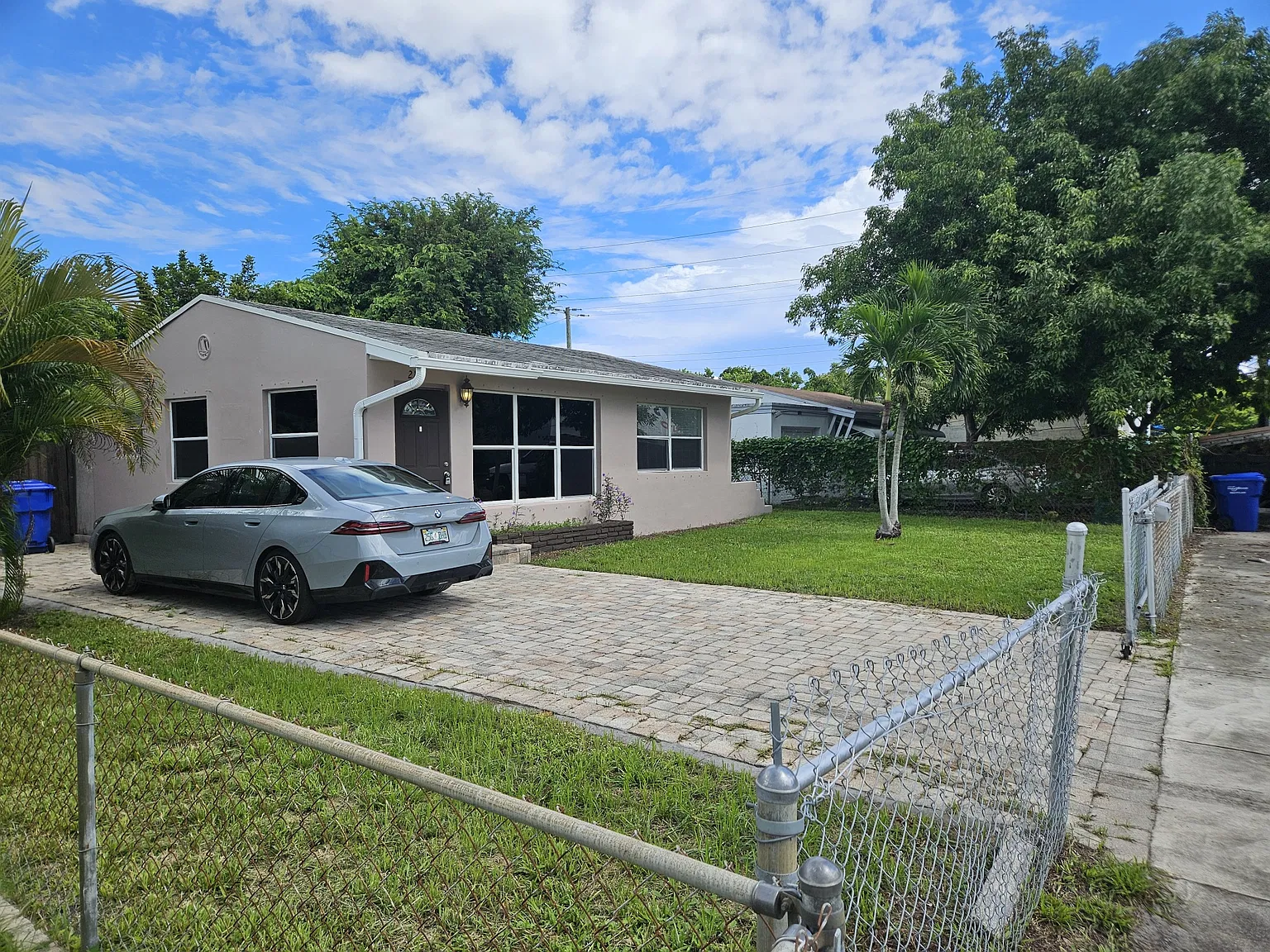 2 bed, 850 sqft, $2,895 — Photo 1