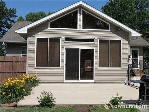 Sunroom on back of house