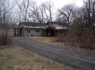 40W191 Wildwood Dr, Aurora, IL 60506