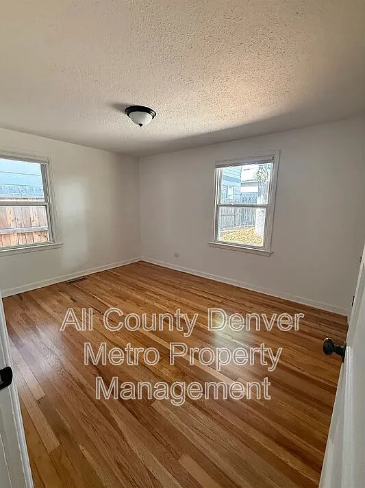 2 bed, 1.0 bath, 1078 sqft, $2,995 — Photo 4