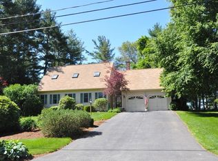 150 Lake Ridge Dr, Taunton, MA 02780