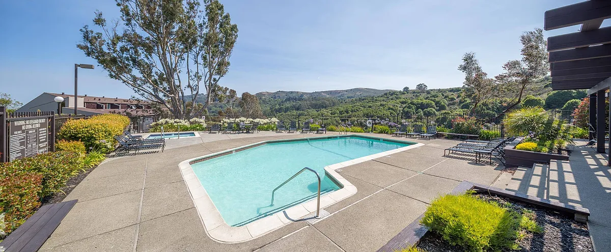 Resort Style Pool | Summit at Sausalito | Luxury Apartments at Sausalito - Summit at Sausalito