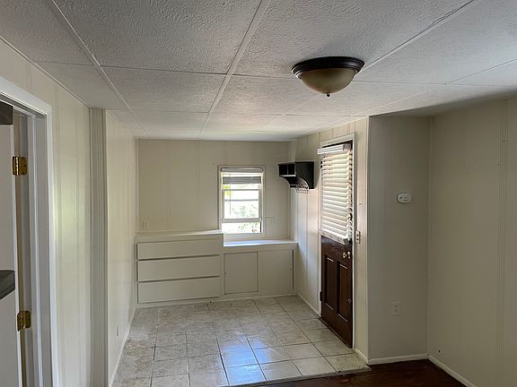 5th image of 423 High St #2