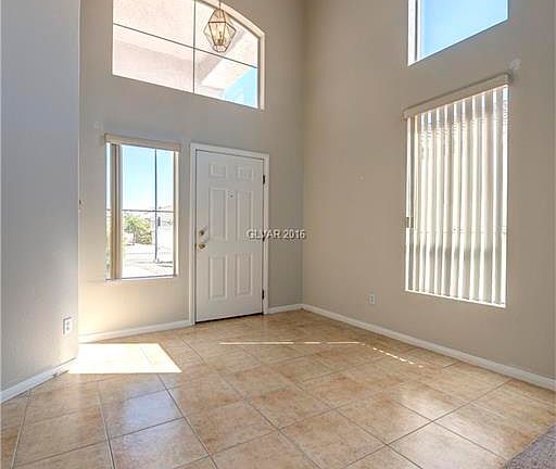 4th image of 7991 Nookfield Dr