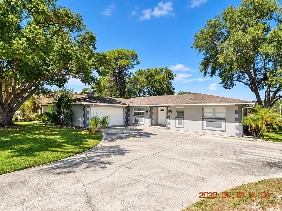 3273 Harbor Lake Dr