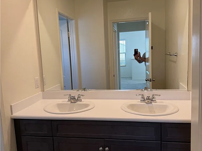 30421 Village Terrace Dr — Photo 15