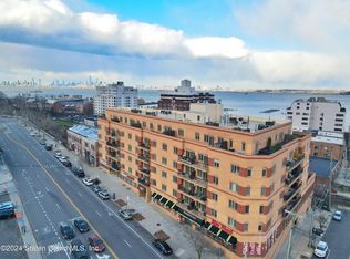 155 Bay St APT 5B, Staten Island, NY 10301