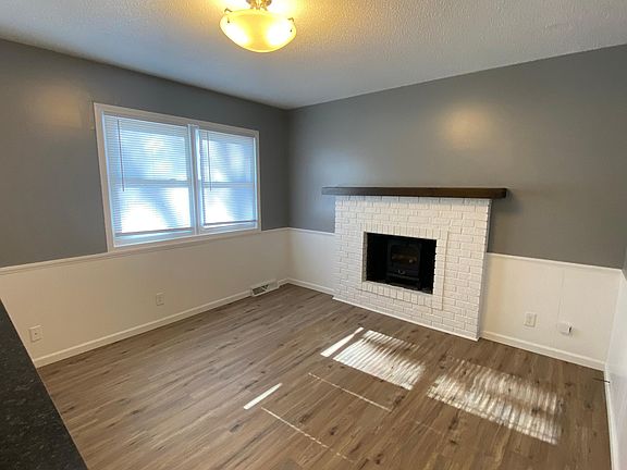 5th image of 9525 Binney St #9525