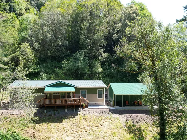 98887 N Bank Chetco River Rd, Brookings, OR 97415