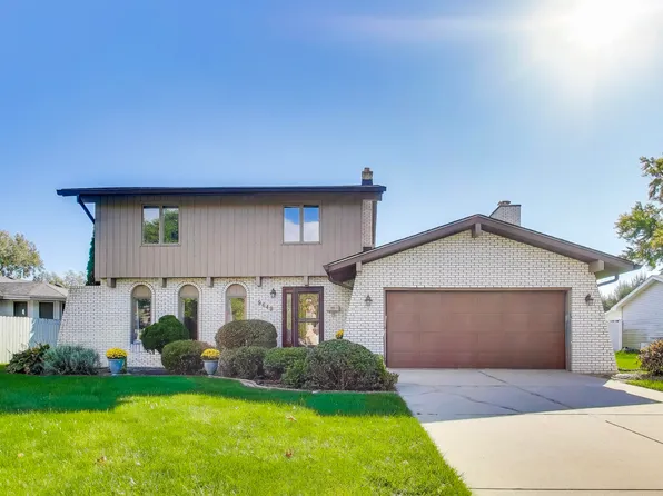 9449 Primrose Ln, Munster, IN 46321