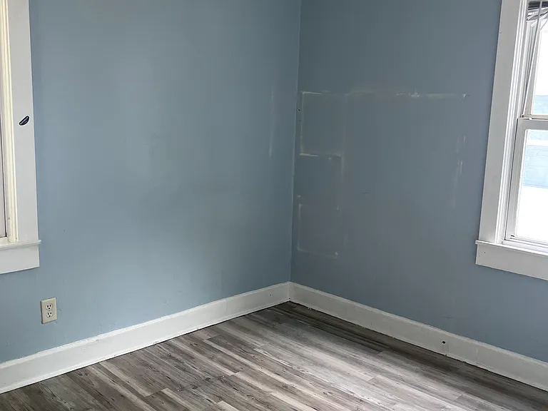 4154 Hazelwood Ave — Photo 6