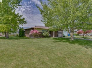 915 Cahill Way, Woodburn, OR 97071