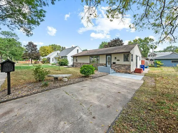 1508 Western Ave N, Saint Paul, MN 55117