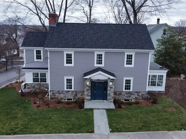 45 Capwell Ave, Pawtucket, RI 02860