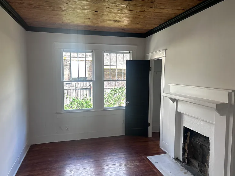 2034 North Blvd — Photo 1