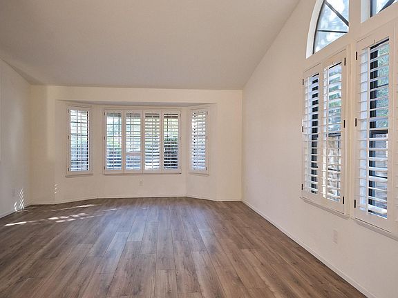 3rd image of 2055 Clearwater Ave