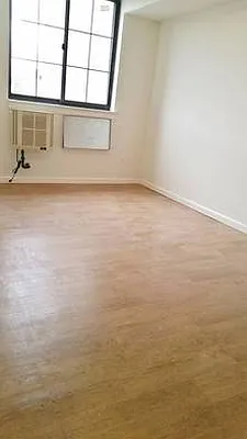 Rented by Azure Realty NY LLC | media 7