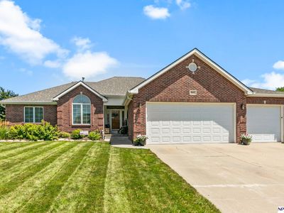 8627 S 100th St, La Vista, NE, 68128