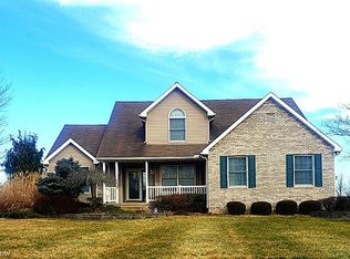 2605 Wright Rd, Akron, OH 44320