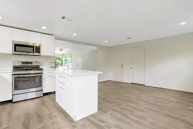 7101 Oak Ridge Rd — Photo 10