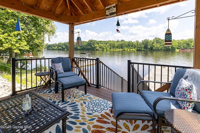 4th image of 335 River Road