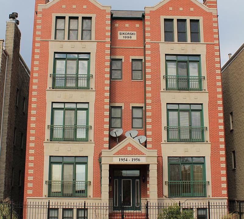 1st image of 1954 W Diversey Pkwy #3W