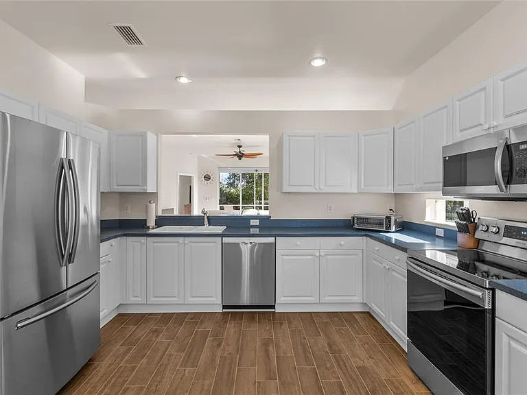 1937 Scarlett Ave — Photo 11