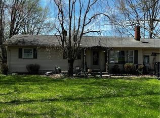 10094 Friendsville Rd, Creston, OH 44217