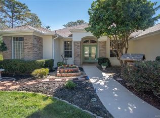 8 Impatiens Ct, Homosassa, FL 34446