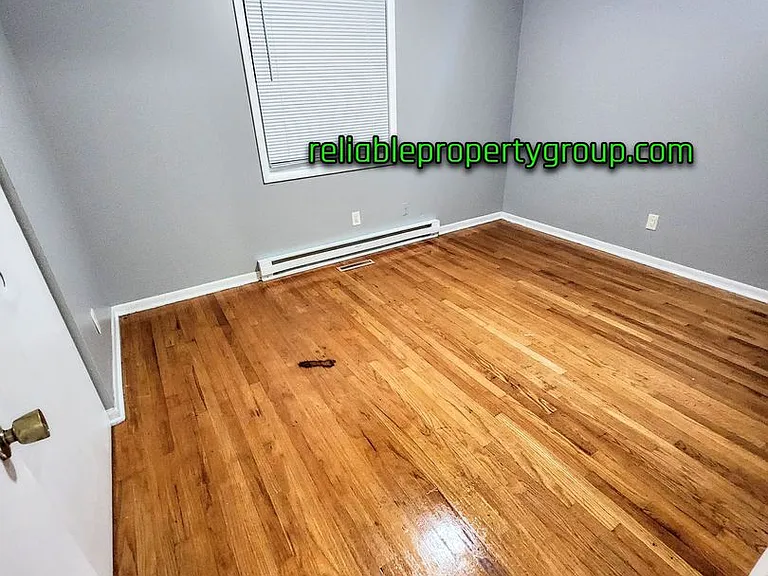 10737 Old Decatur Rd — Photo 5