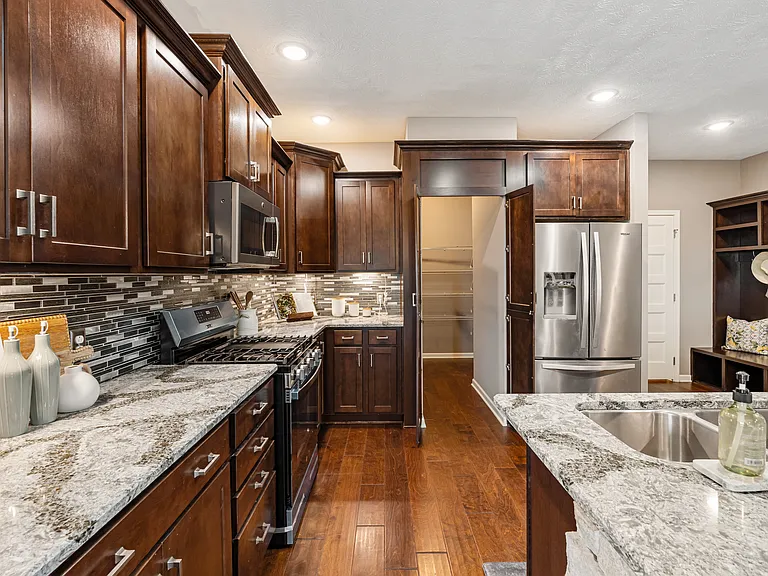 11502 Shepard St — Photo 4