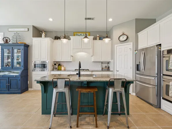 1000 Fenwick Ln, Forney, TX 75126
