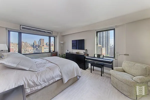 Sold by Halstead Real Estate | media 16