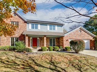 1510 Dover Rd, Bloomington, IL 61704