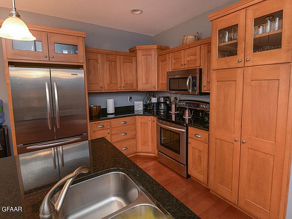 3rd image of 6100 Kings View Dr APT 305