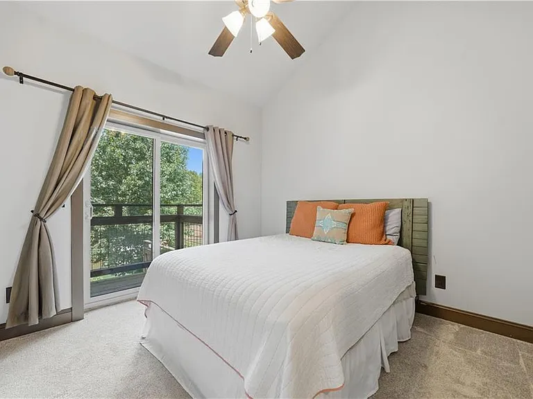 2115 Kemp Dr — Photo 25