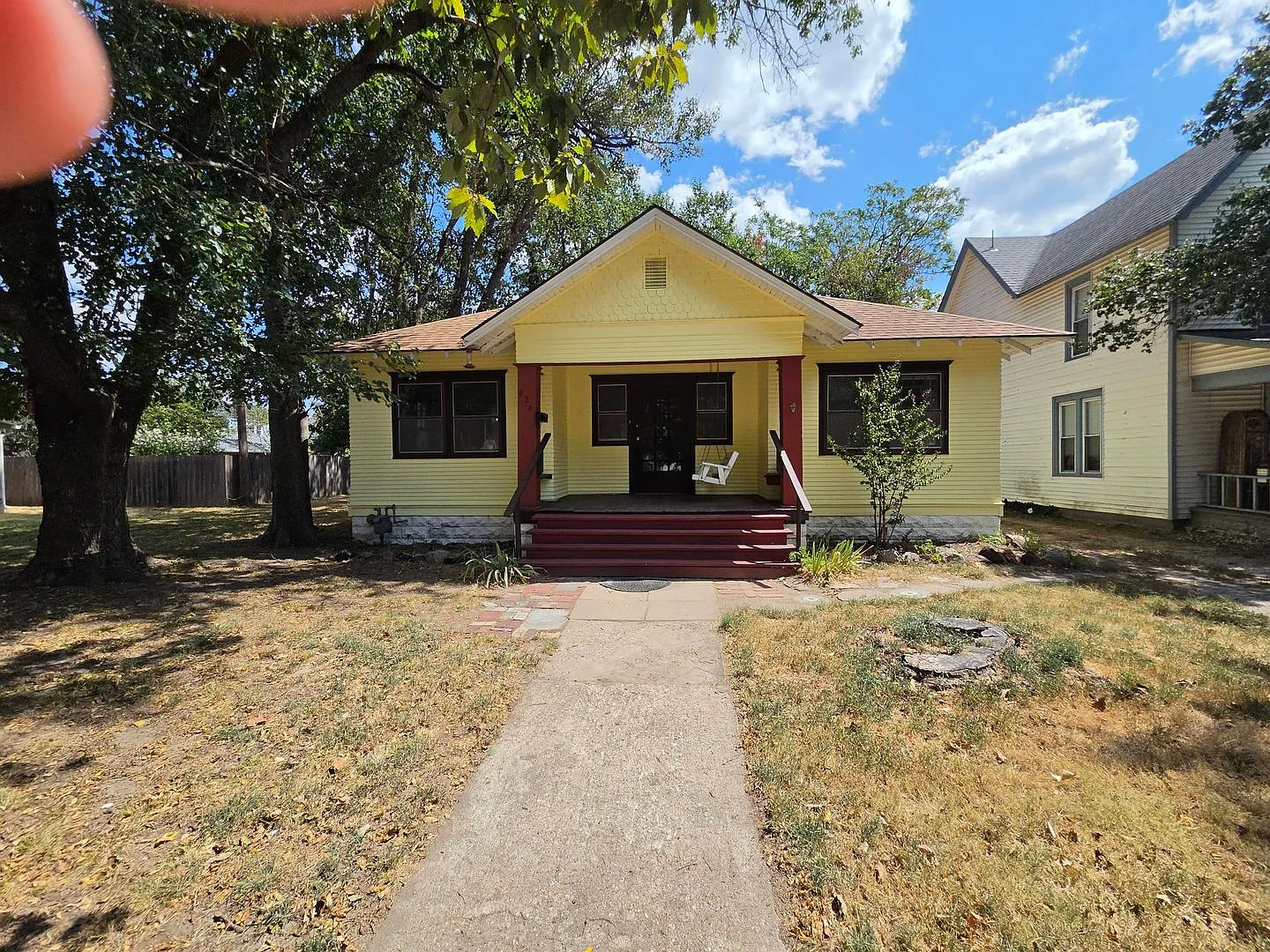 Charming Single family home very near Friends Univ. — Photo 1